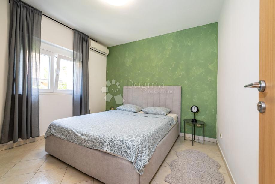 Casa Rovanjska, Jasenice, 140m2