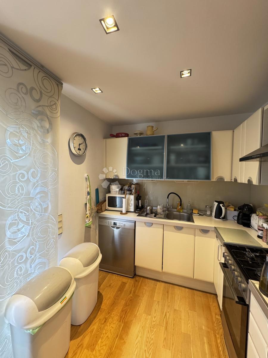 Casa Sjever, Zaprešić, 218,77m2