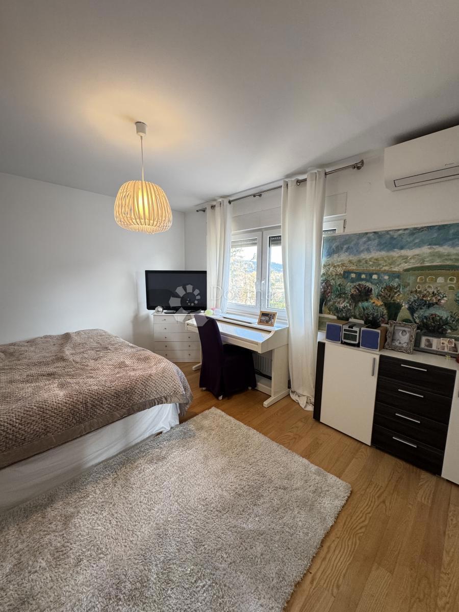 Casa Sjever, Zaprešić, 218,77m2