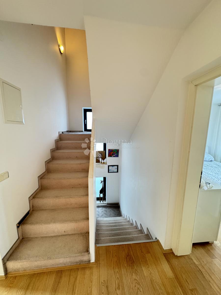 Casa Sjever, Zaprešić, 218,77m2