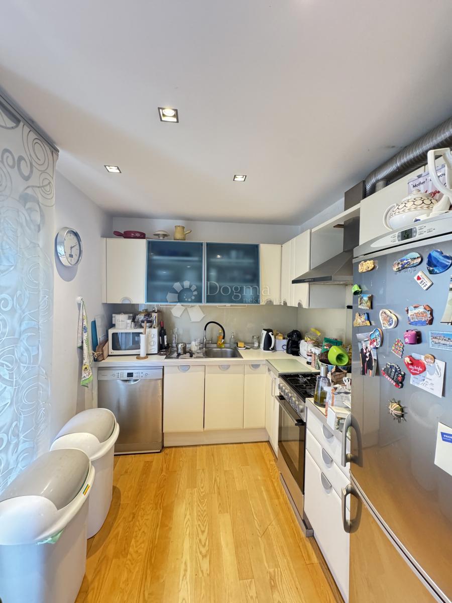 Casa Sjever, Zaprešić, 218,77m2