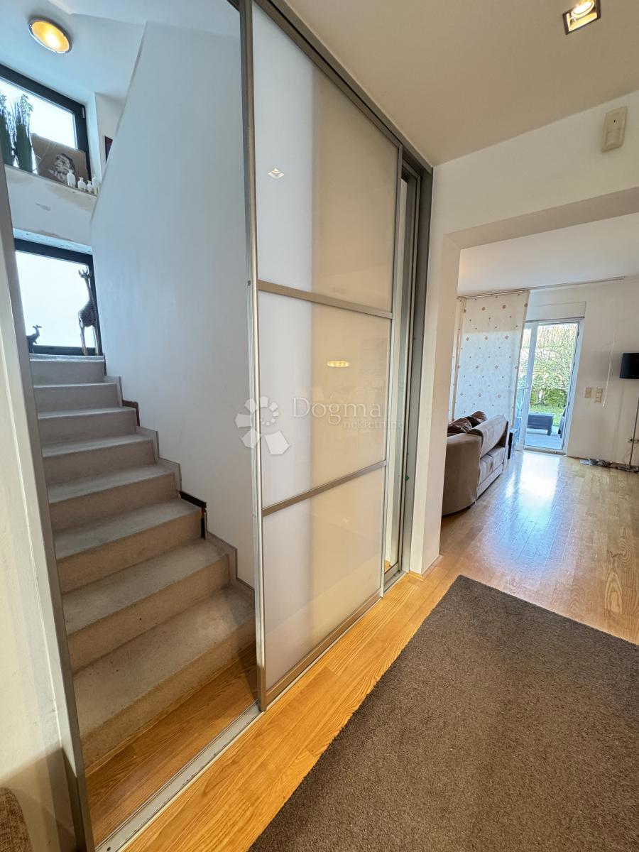 Casa Sjever, Zaprešić, 218,77m2