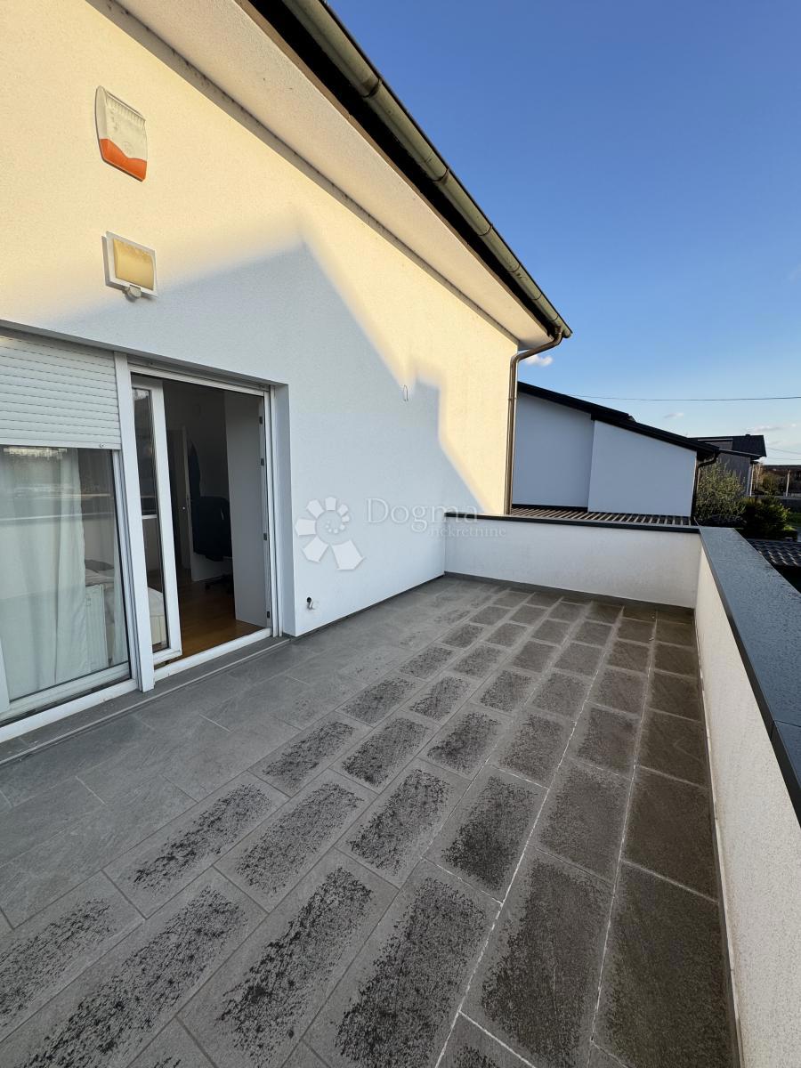 Casa Sjever, Zaprešić, 218,77m2