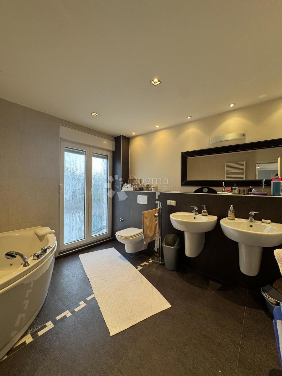 Casa Sjever, Zaprešić, 218,77m2