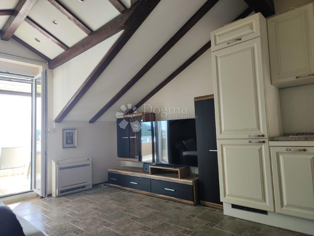 Casa Rogoznica, 280m2