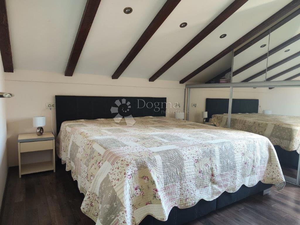 Casa Rogoznica, 280m2