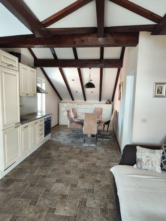 Casa Rogoznica, 280m2