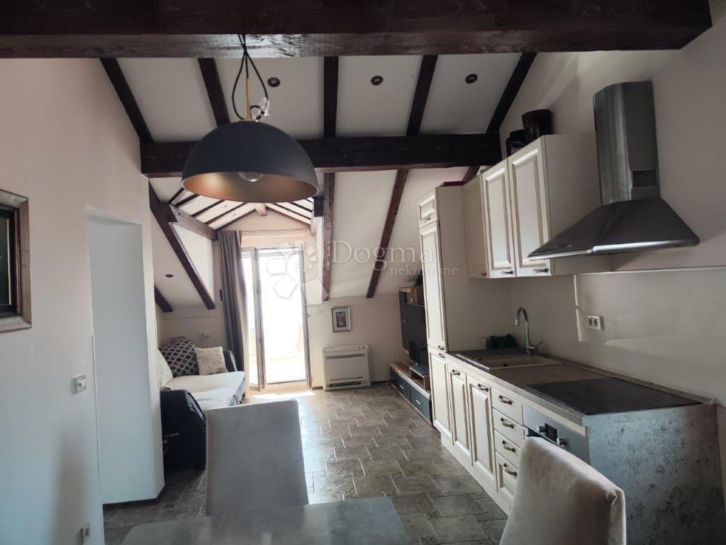 Casa Rogoznica, 280m2