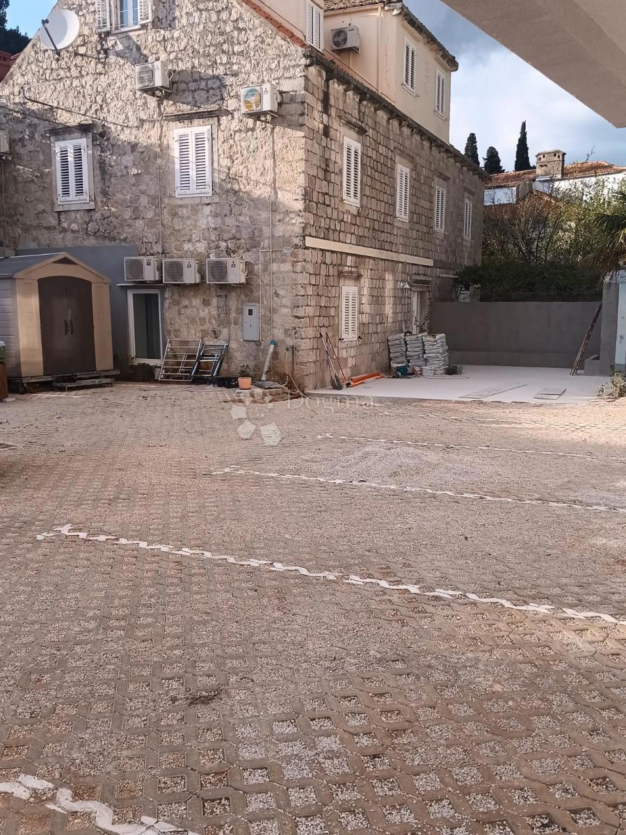 Locale commerciale Batala, Dubrovnik, 214m2