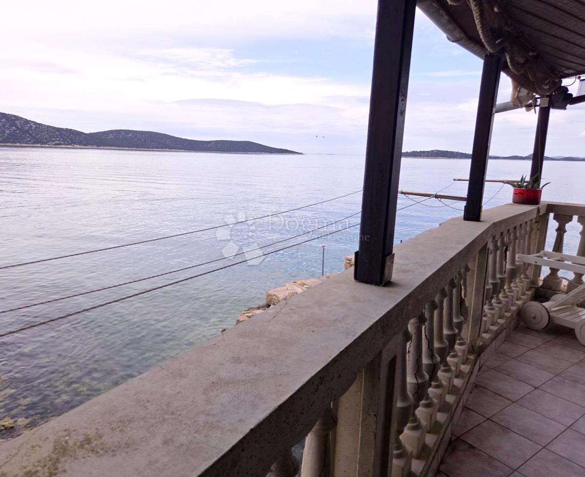 Casa Prvić Šepurine, Vodice, 175m2