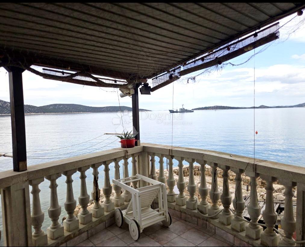 Casa Prvić Šepurine, Vodice, 175m2