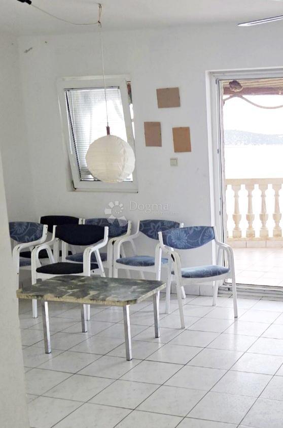 Casa Prvić Šepurine, Vodice, 175m2