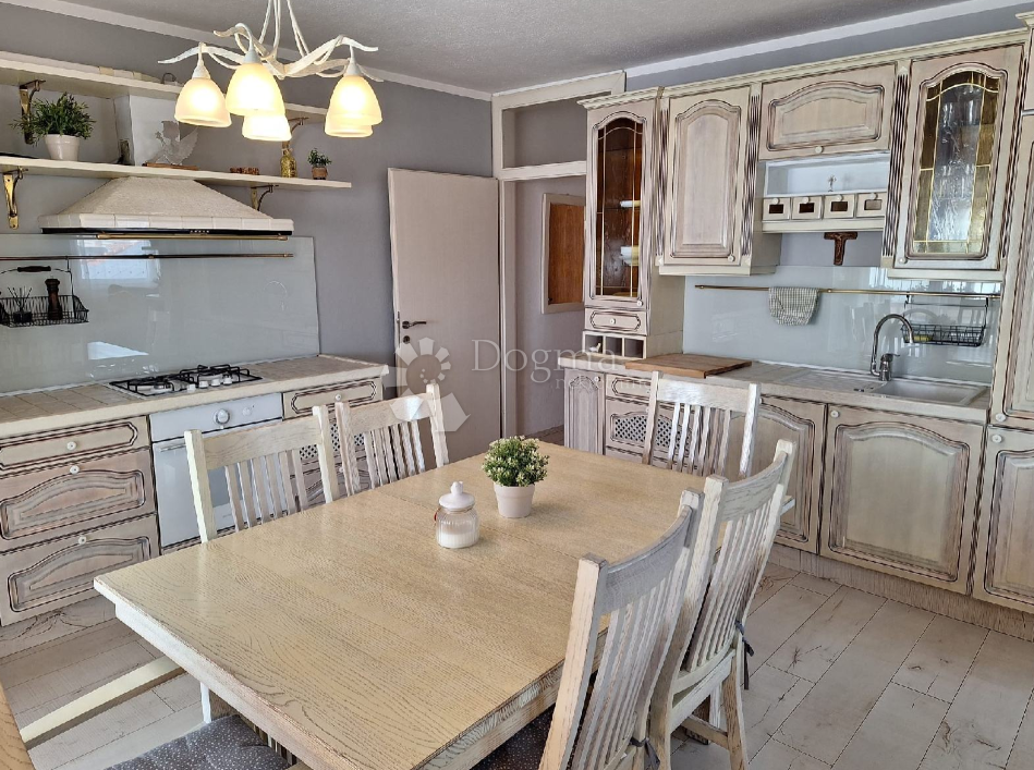 Allogio Vodice, 94,18m2