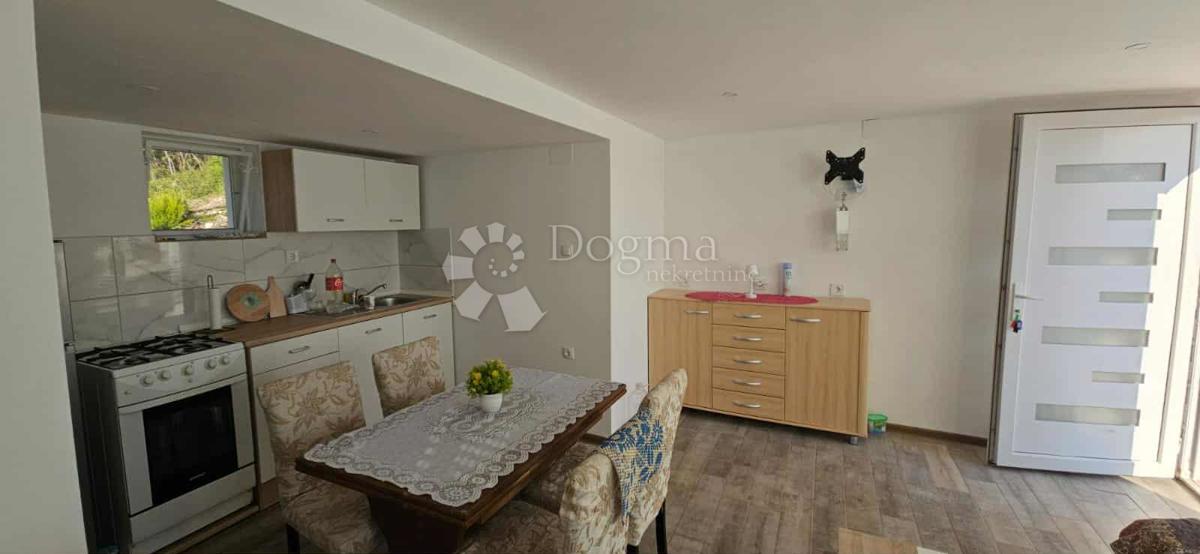 Casa Peruški, Marčana, 80m2