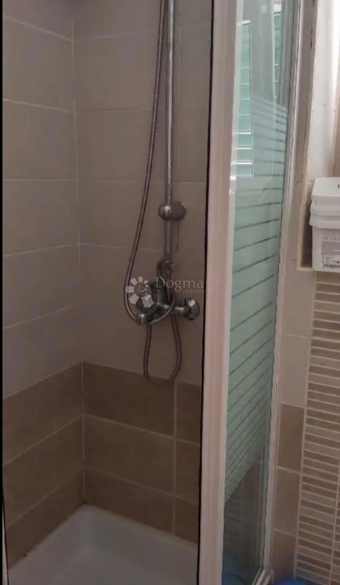 Locale commerciale Srima, Vodice, 330m2