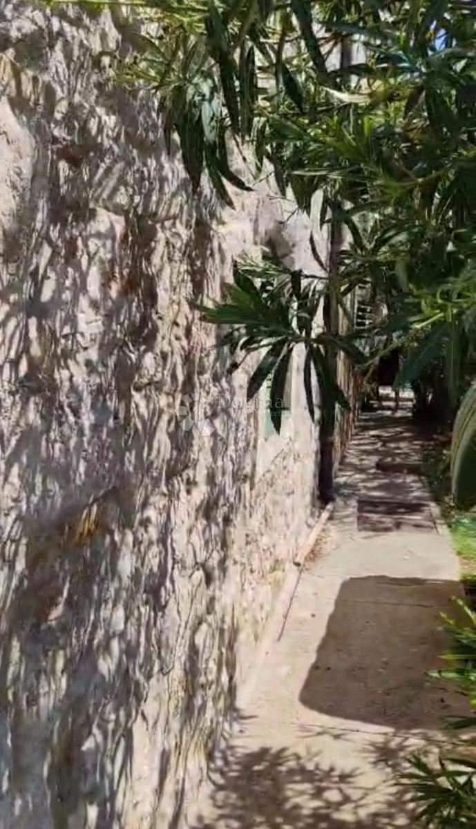 Locale commerciale Srima, Vodice, 330m2