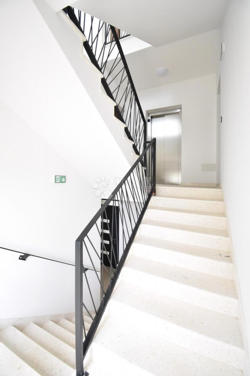 Allogio Štinjan, Pula, 73m2
