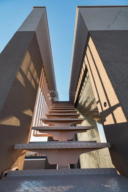 Allogio Sabunike, Privlaka, 220m2