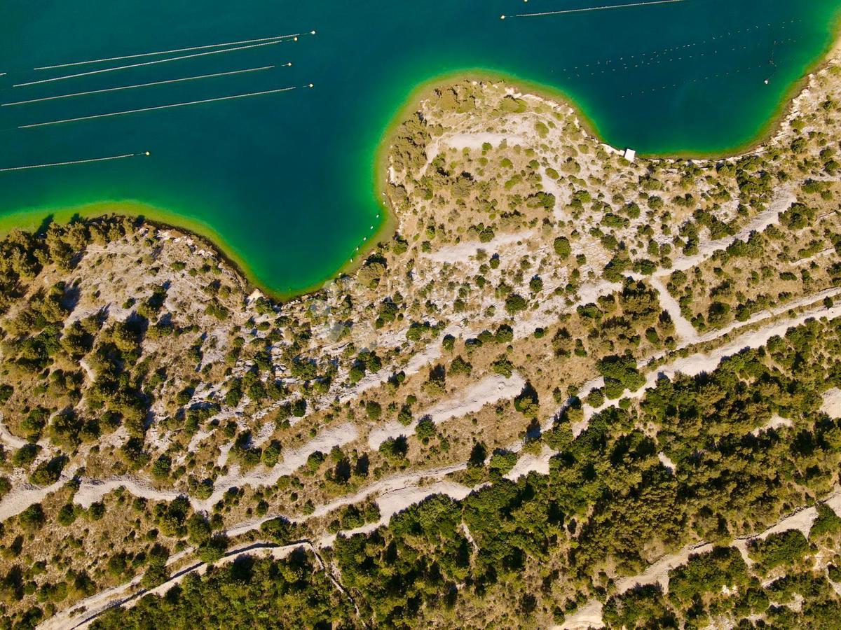 Terreno agricolo Grad, Šibenik, 20.394m2