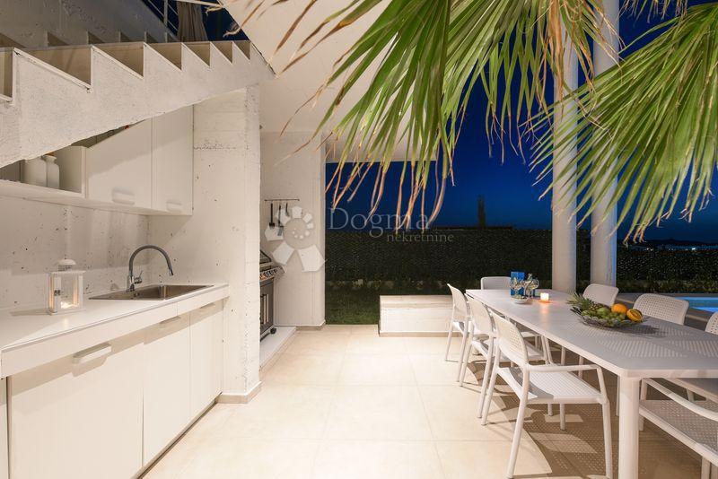 Casa Debeljak, Sukošan, 220m2