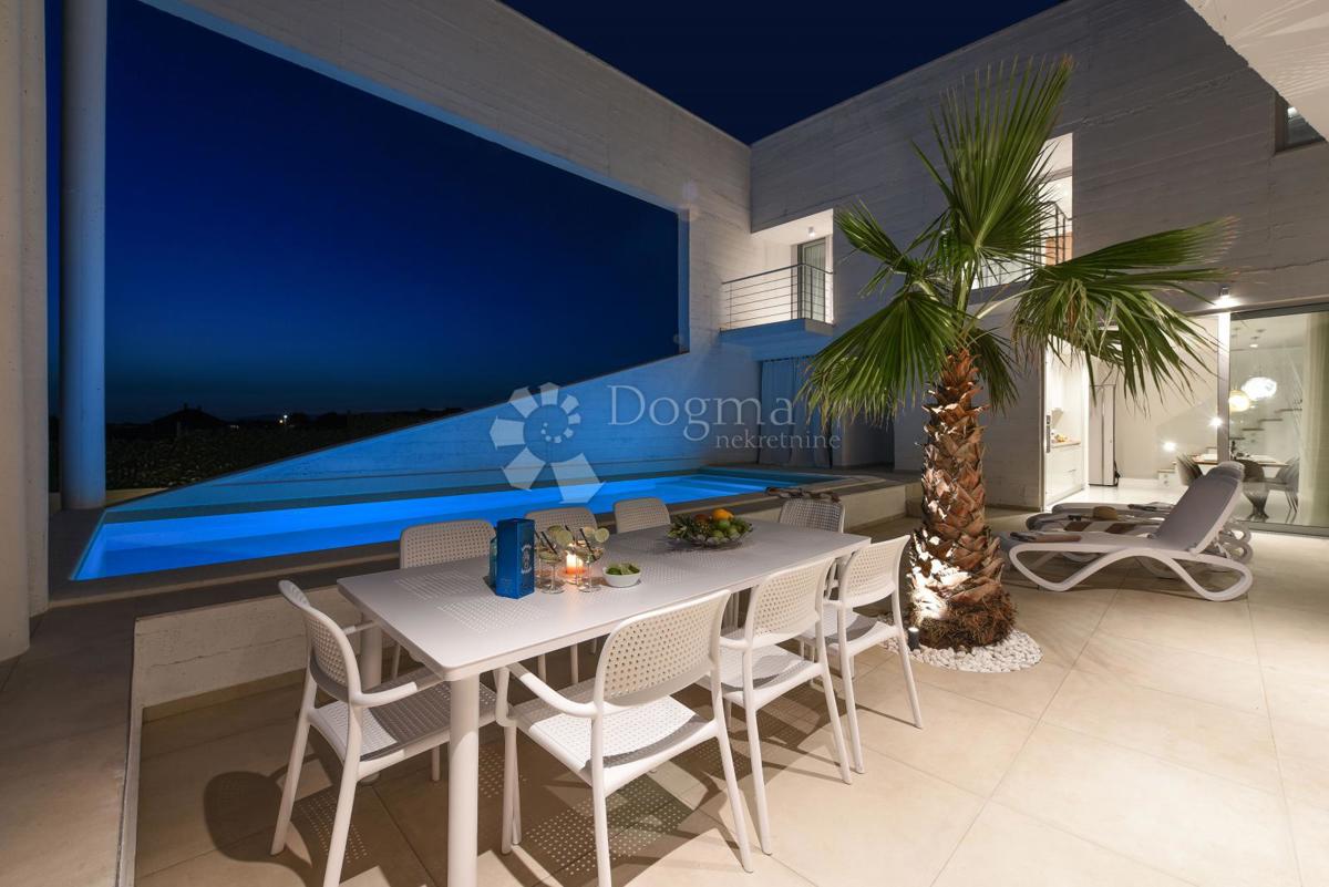Casa Debeljak, Sukošan, 220m2