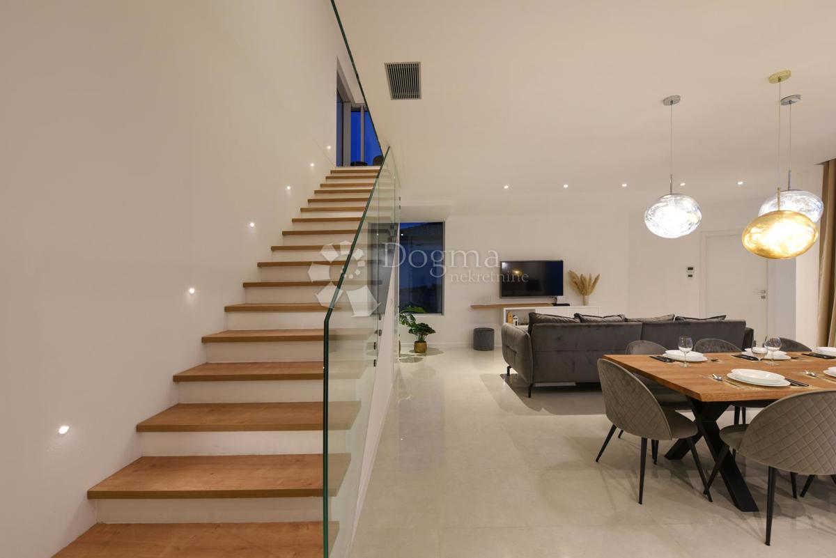 Casa Debeljak, Sukošan, 220m2