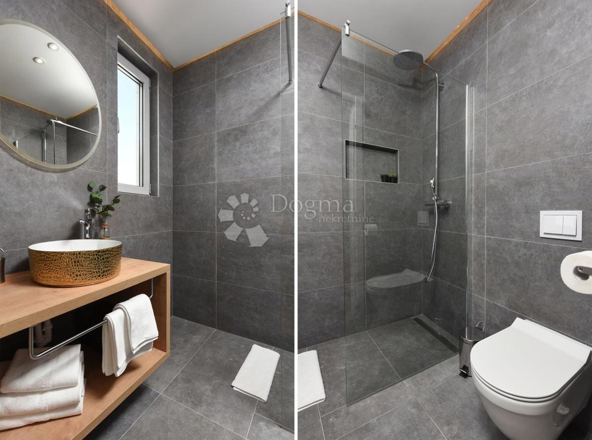 Casa Debeljak, Sukošan, 220m2