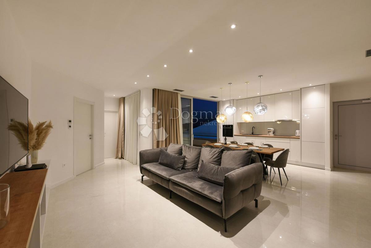 Casa Debeljak, Sukošan, 220m2
