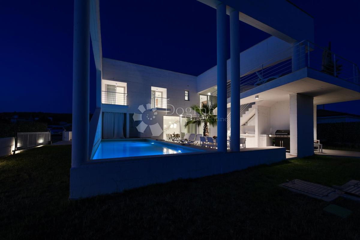 Casa Debeljak, Sukošan, 220m2