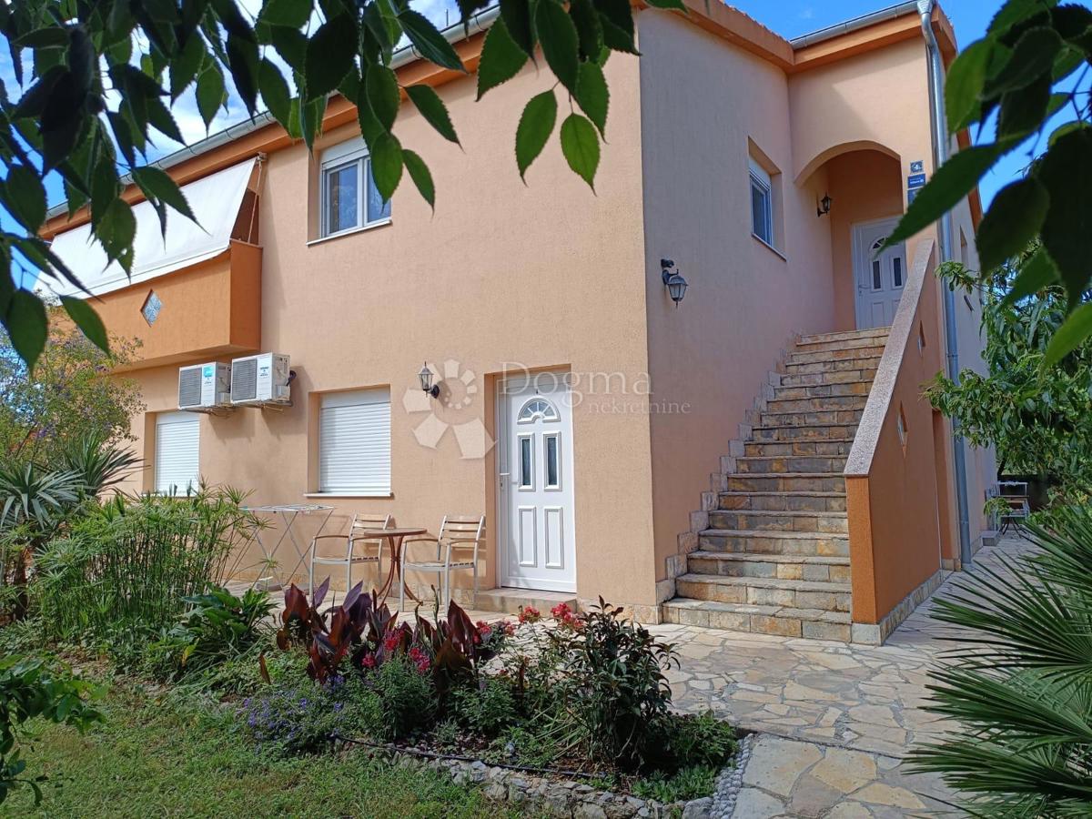 Casa Biograd na Moru, 263,78m2
