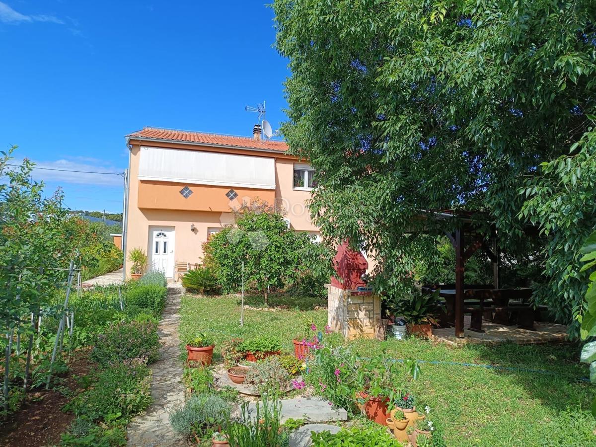 Casa Biograd na Moru, 263,78m2