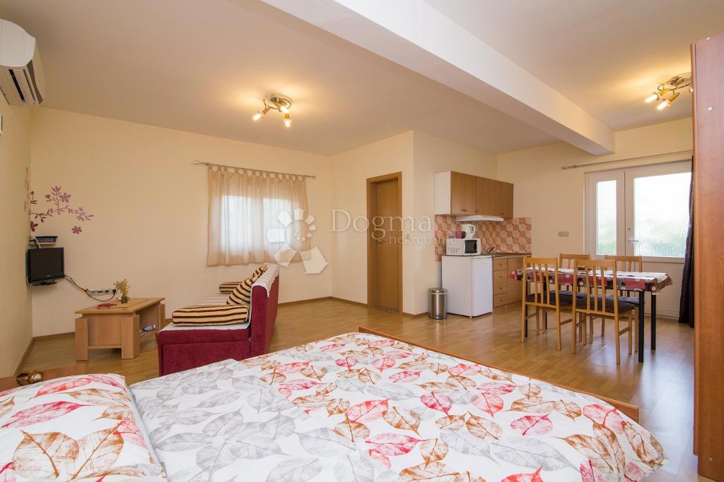 Casa Biograd na Moru, 263,78m2