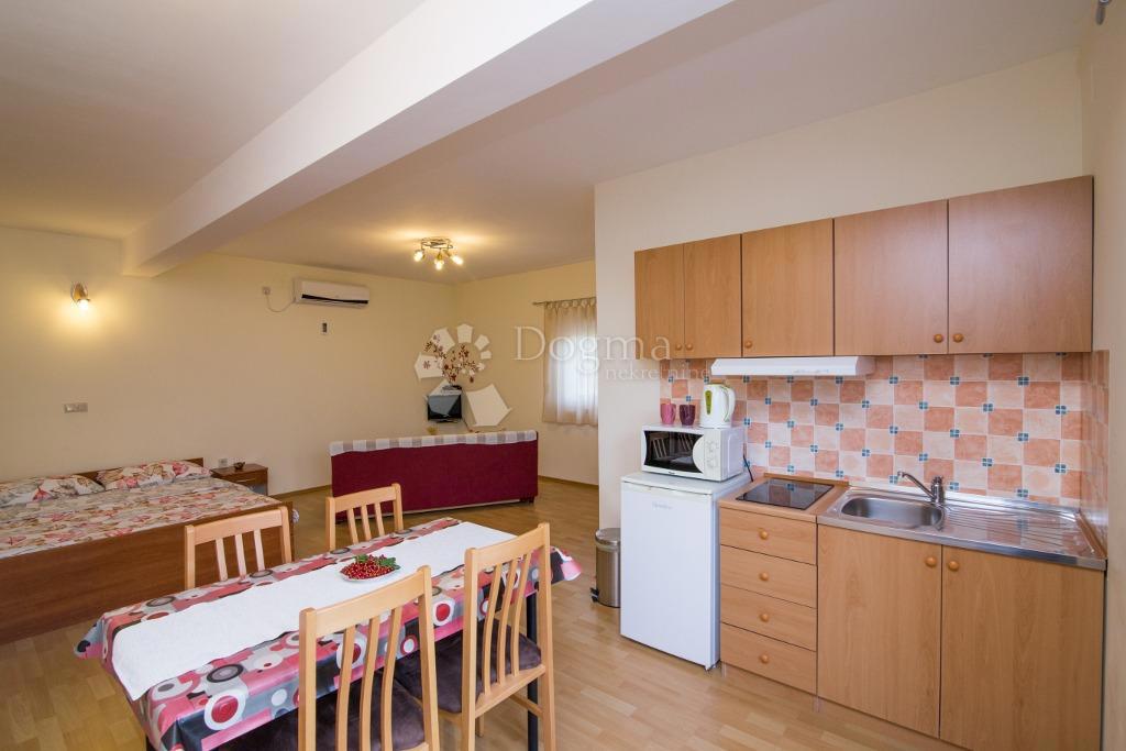 Casa Biograd na Moru, 263,78m2