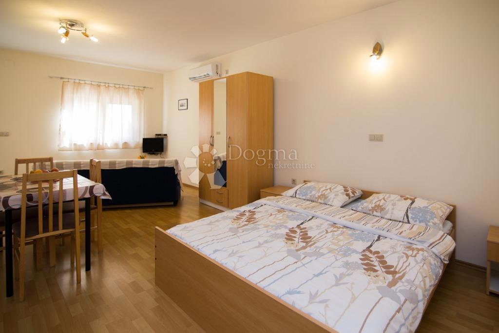 Casa Biograd na Moru, 263,78m2