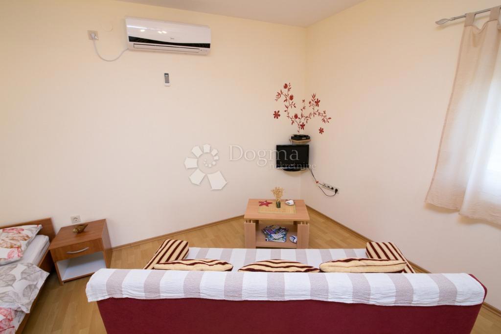 Casa Biograd na Moru, 263,78m2