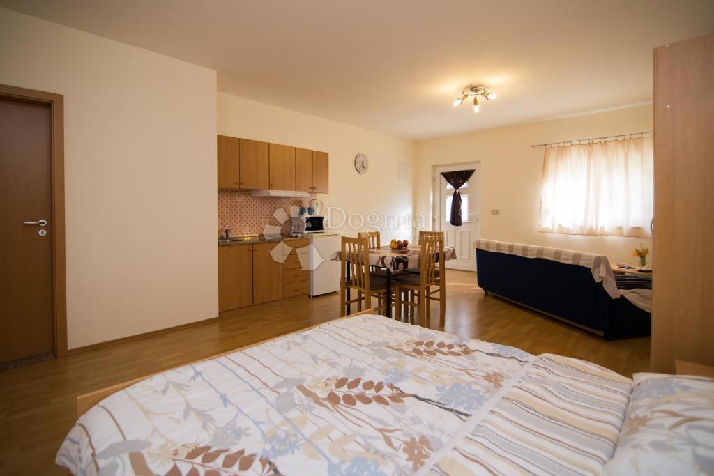 Casa Biograd na Moru, 263,78m2