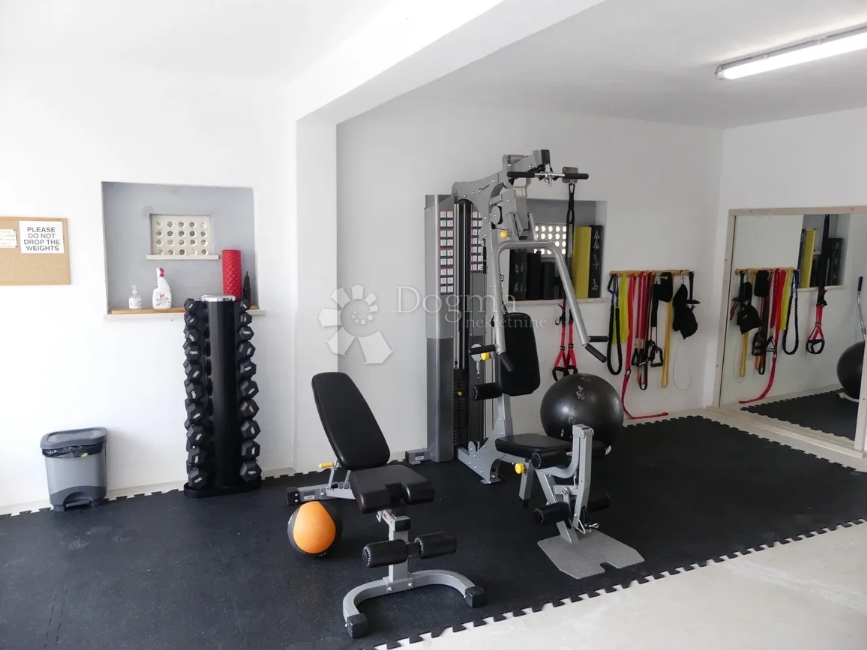 Brač, Sumartin, bellissima villa, prima fila al mare