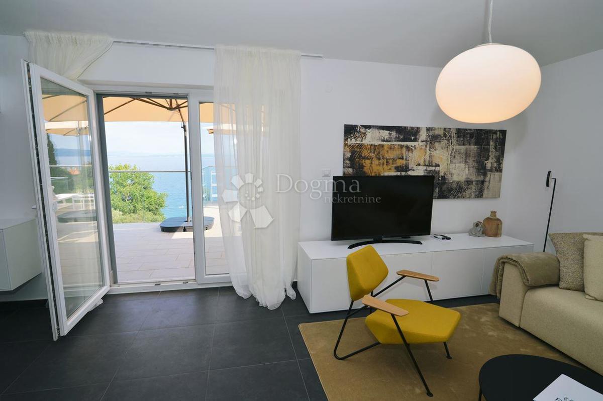 LOVRAN – Appartamento Esclusivo a 50 Metri dal Mare