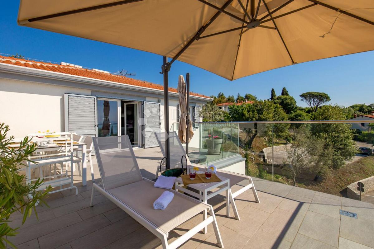 LOVRAN – Appartamento Esclusivo a 50 Metri dal Mare