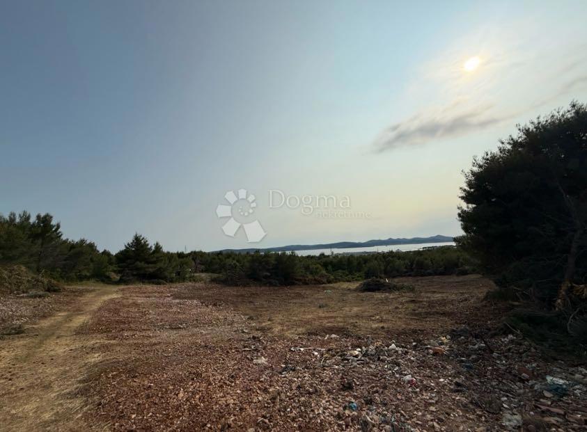 Terreno edificabile Crno, Zadar, 1.050m2