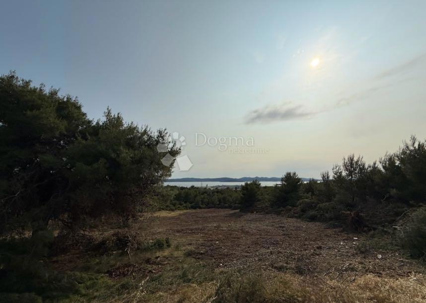 Terreno edificabile Crno, Zadar, 1.050m2