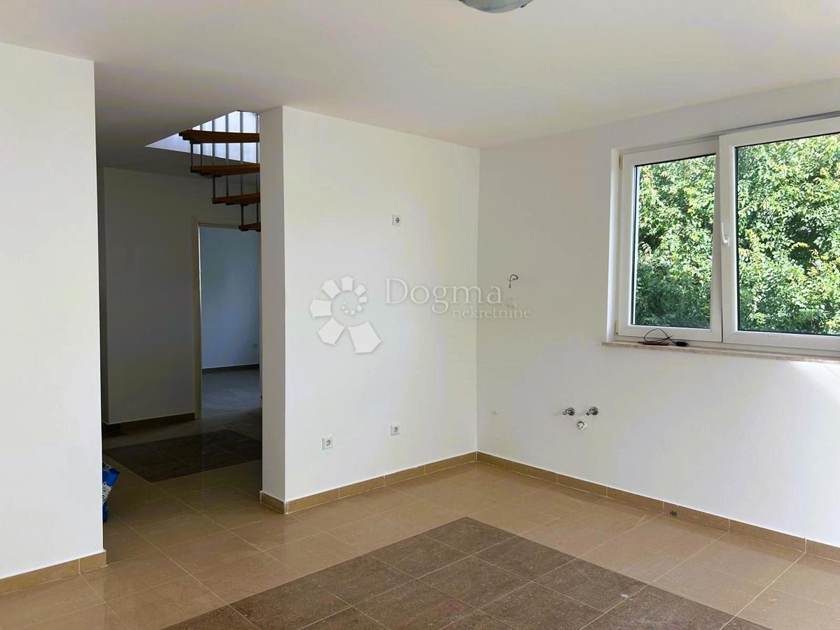 Allogio Mundanije, Rab, 75,25m2