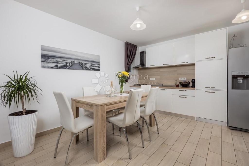 Casa Sveta Jelena, Mošćenička Draga, 90m2