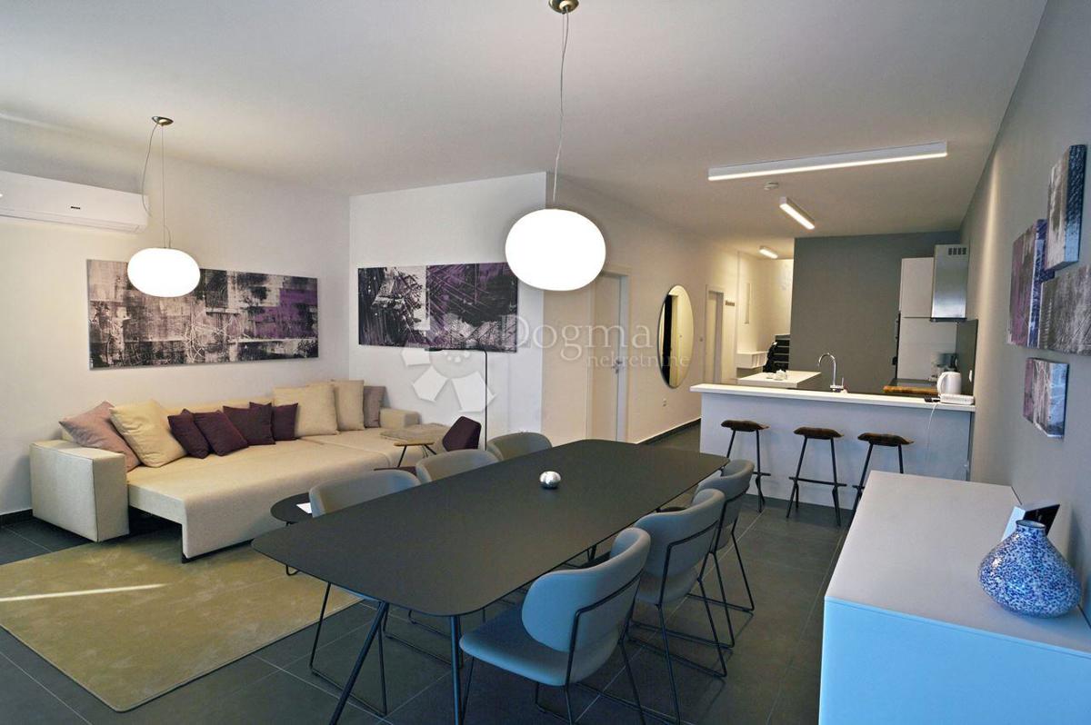 ECCELLENTE OPPORTUNITÀ DI INVESTIMENTO A 50 M DAL MARE