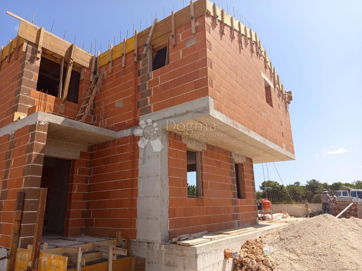 Casa Monteserpo - Komunal, Pula, 150m2