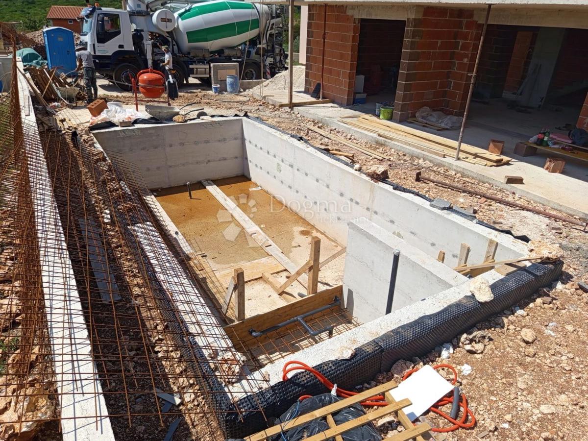 Casa Monteserpo - Komunal, Pula, 150m2