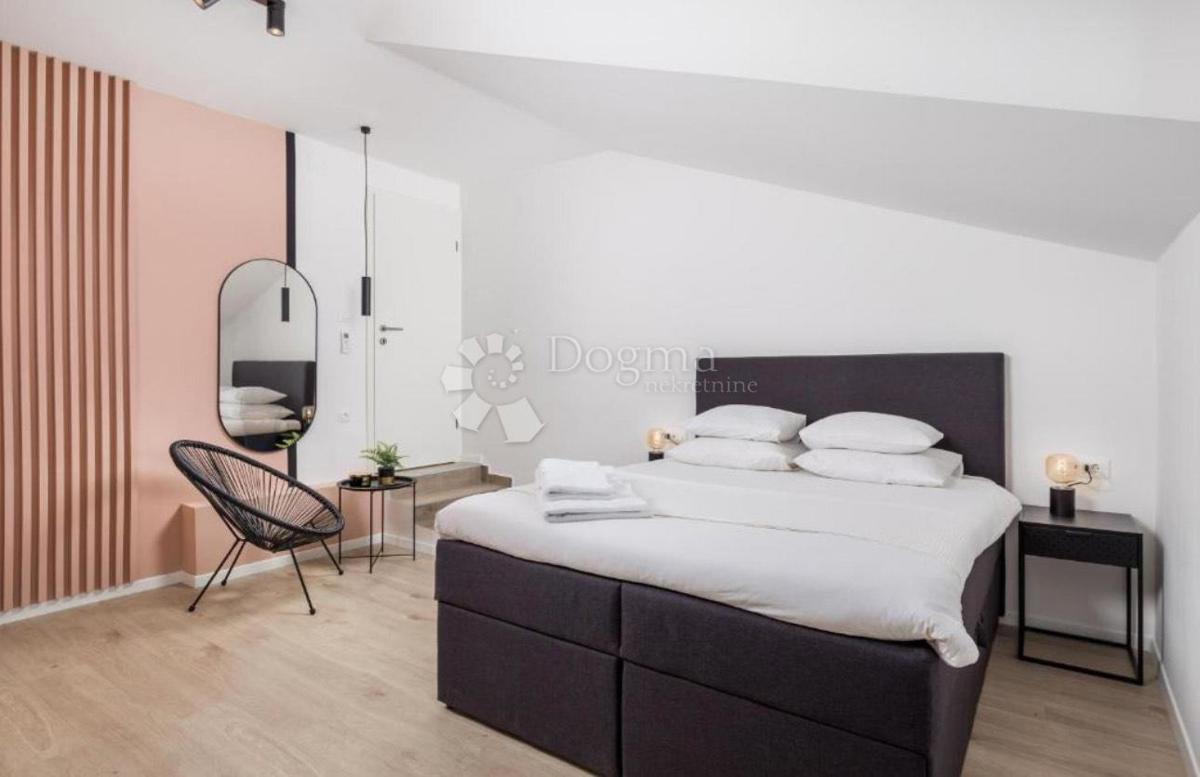 Allogio Opatija - Centar, Opatija, 83,80m2