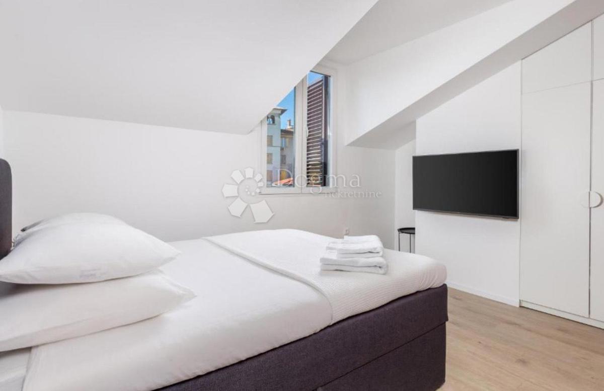 Allogio Opatija - Centar, Opatija, 83,80m2