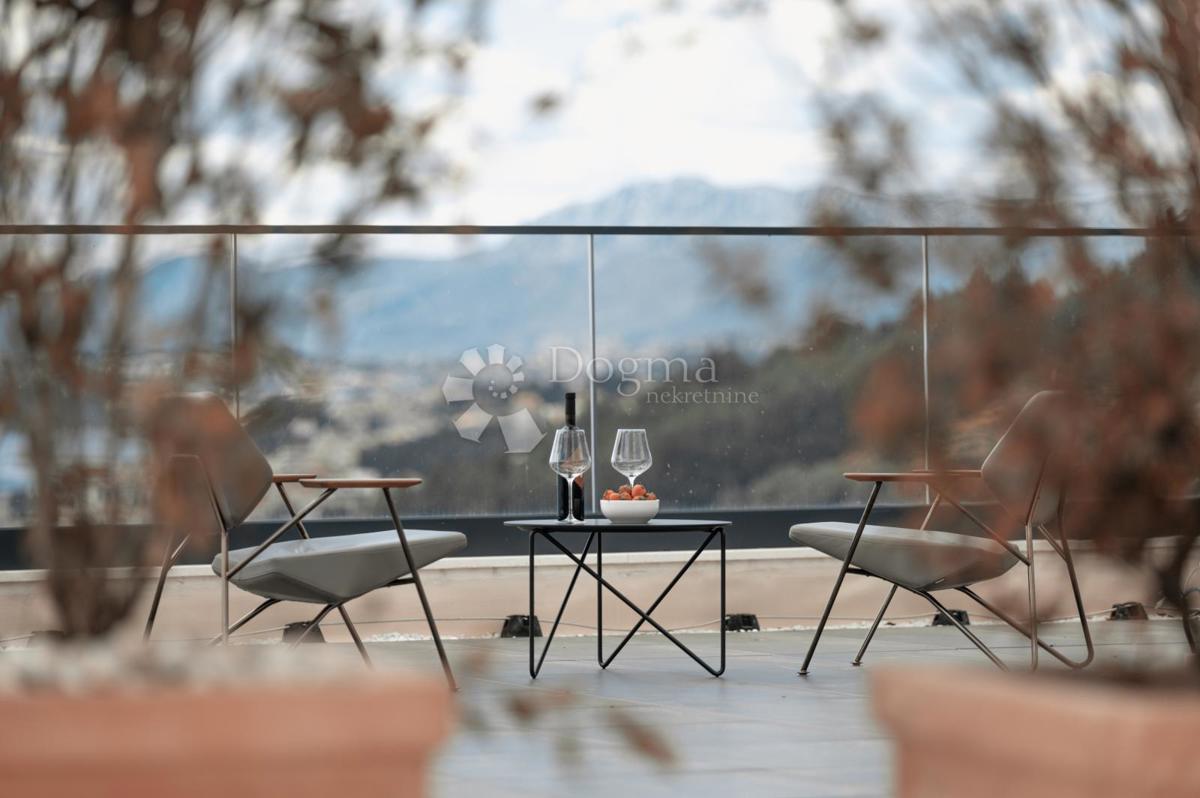 Eccezionale villa di lusso con vista panoramica sul mare a Podstrana