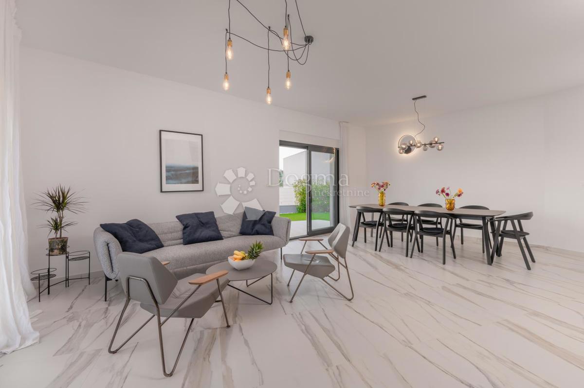 Eccezionale villa di lusso con vista panoramica sul mare a Podstrana